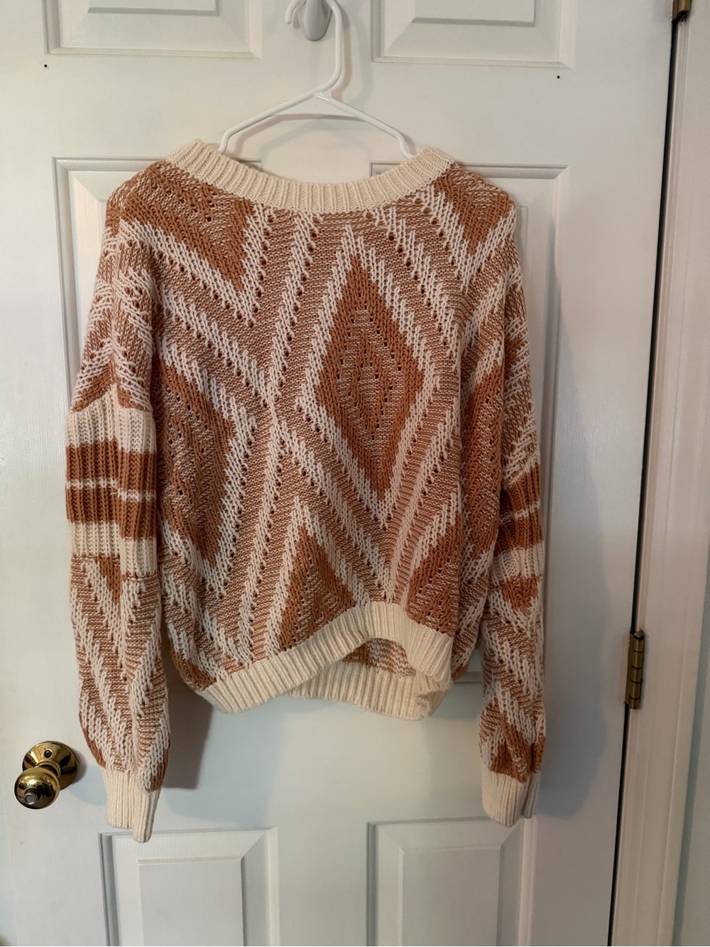 Cupshe Women’s Cream and Tan Patterned Knit Sweater